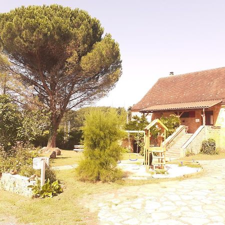 Gite "Las Casitas Du Lot" Dans Le Perigord Frayssinet-le-Gelat Exterior photo