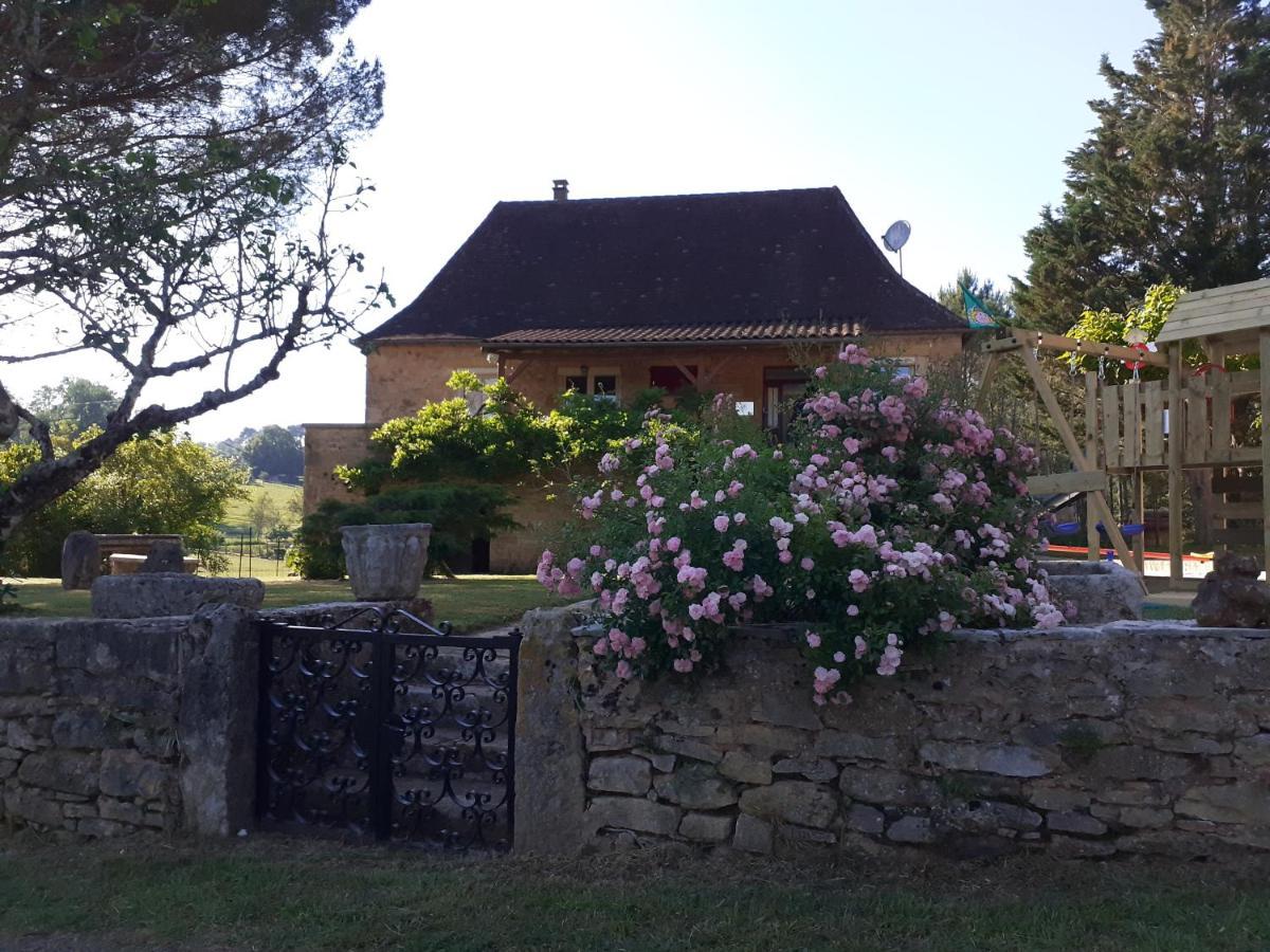 Gite "Las Casitas Du Lot" Dans Le Perigord Frayssinet-le-Gelat Exterior photo